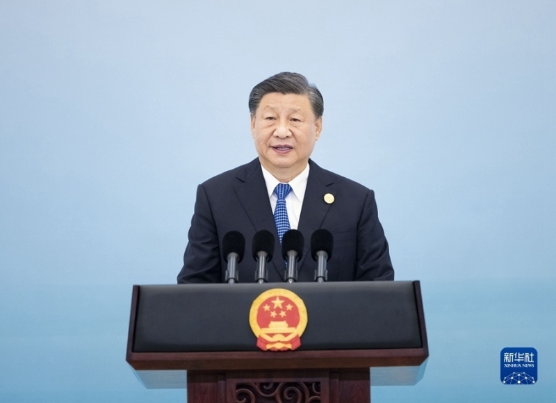 习近平和彭丽媛为出席杭州第19届亚洲...